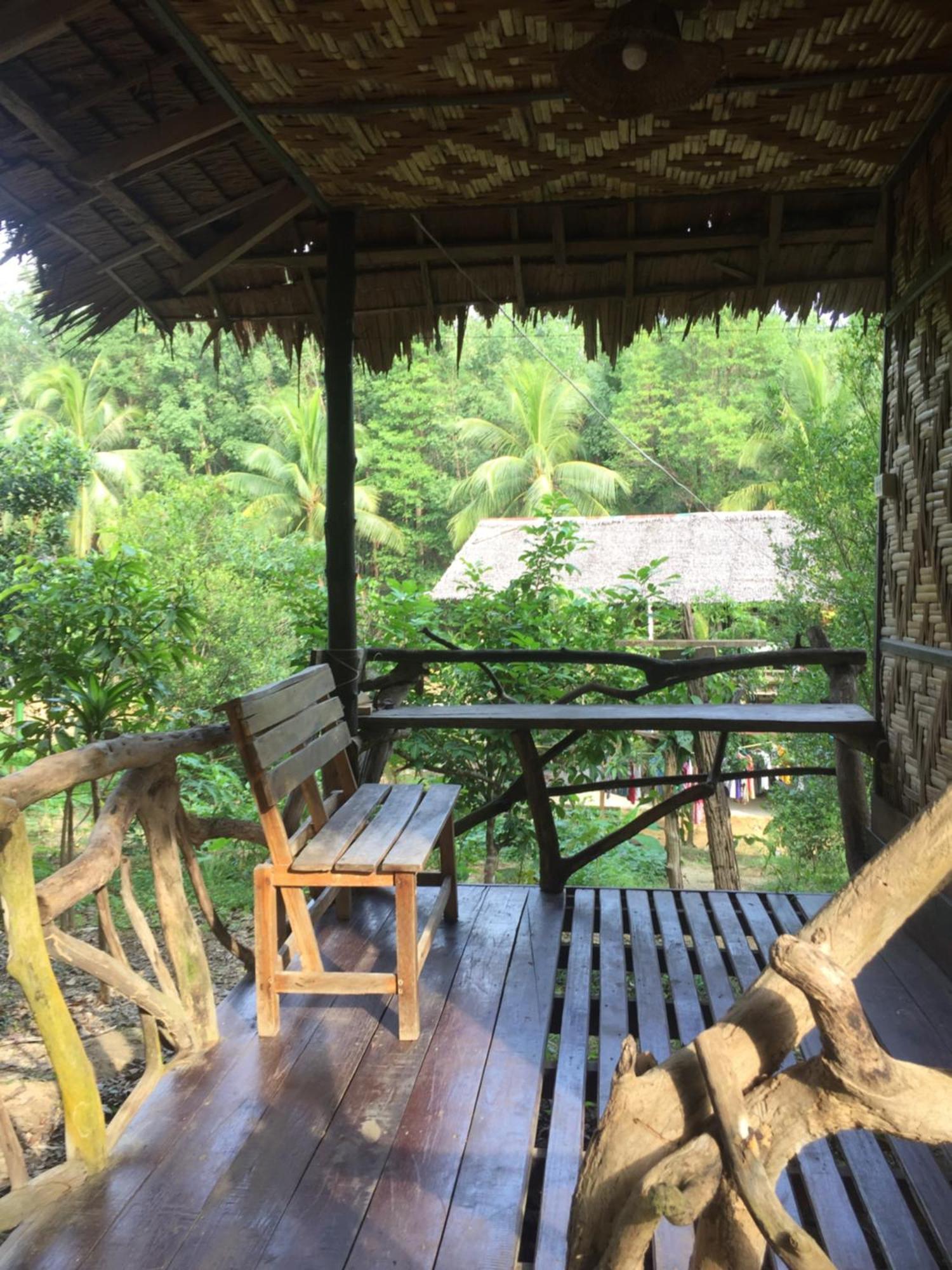 Phayam Garden View Hotel Koh Phayam Bilik gambar
