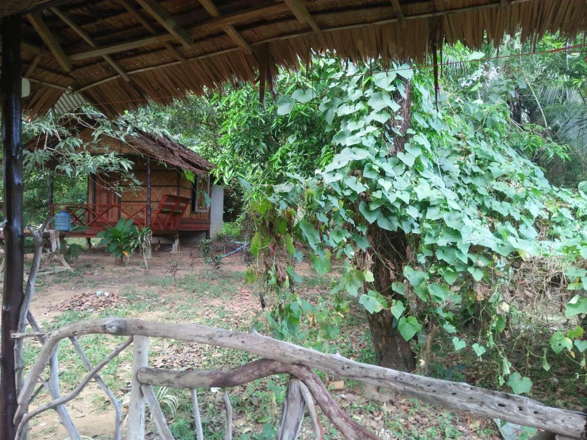 Phayam Garden View Hotel Koh Phayam Luaran gambar